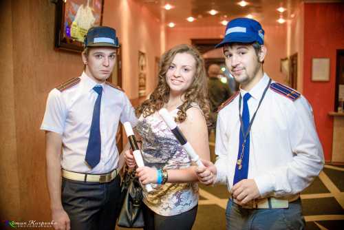 ДАВИ НА ГАЗ