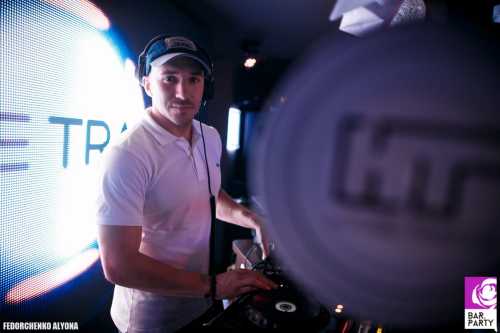 HouseTrafficSessions part 2